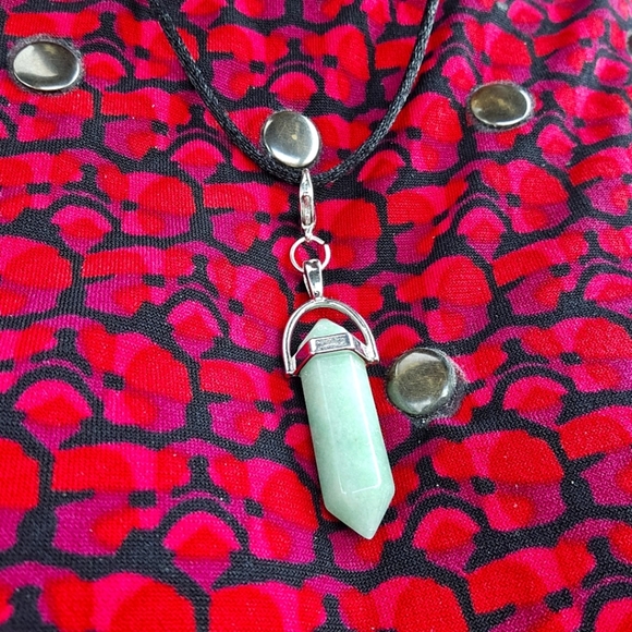 Stone Pendant Necklace - Picture 1 of 2